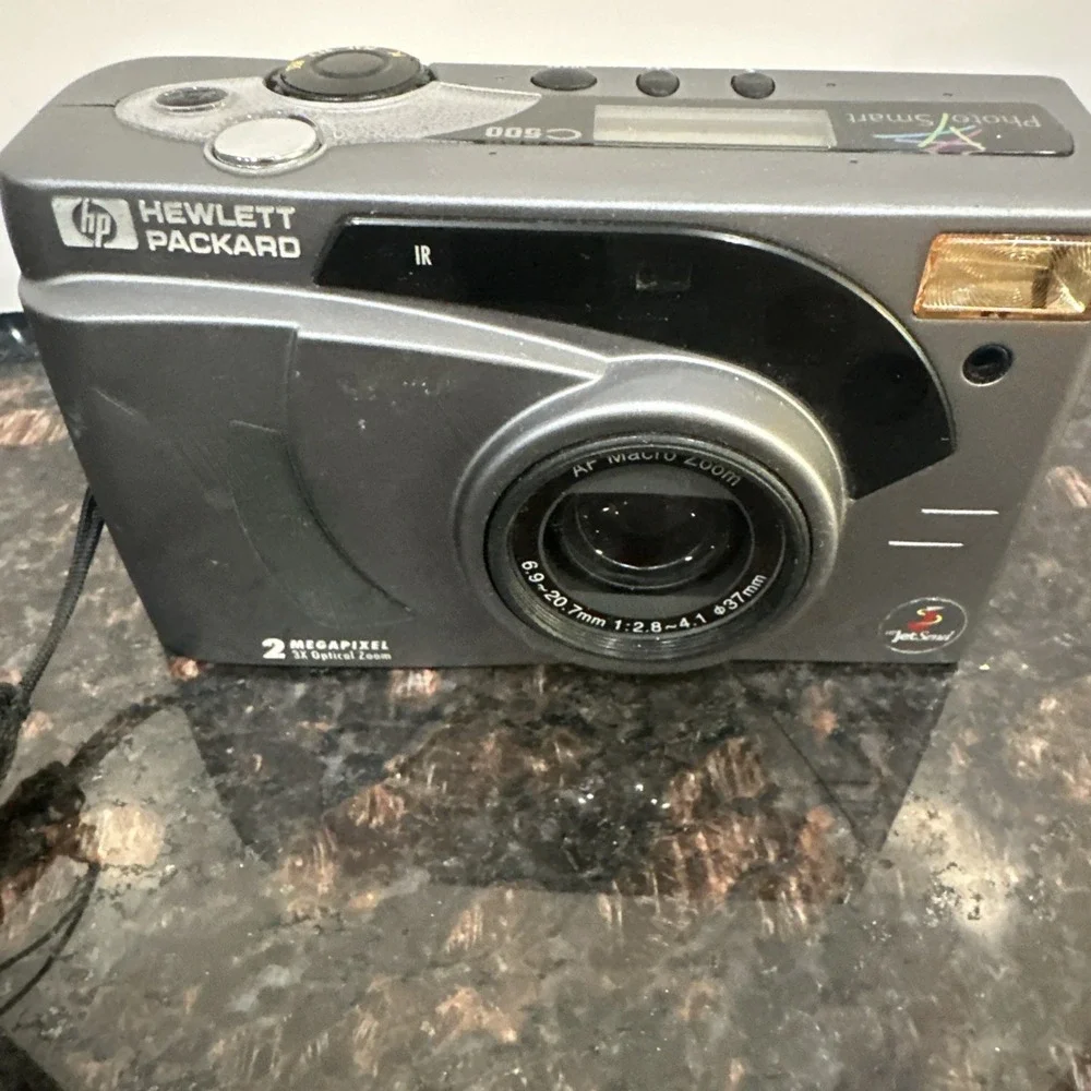 HP PhotoSmart C6745A 2.0MP Digital Camera